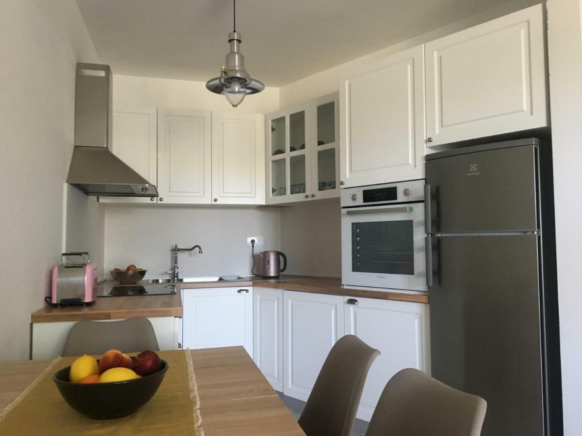 אומאג Holly Apartman מראה חיצוני תמונה