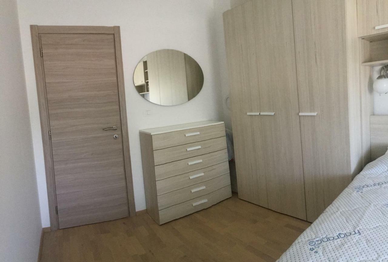 אומאג Holly Apartman מראה חיצוני תמונה