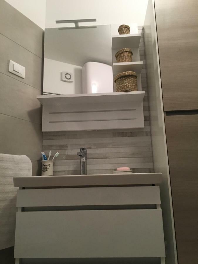 אומאג Holly Apartman מראה חיצוני תמונה