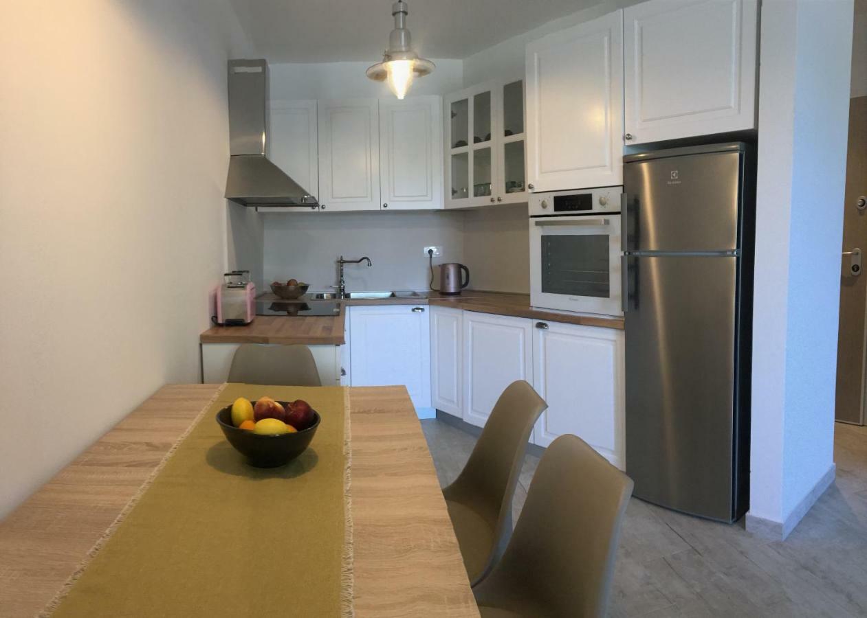 אומאג Holly Apartman מראה חיצוני תמונה